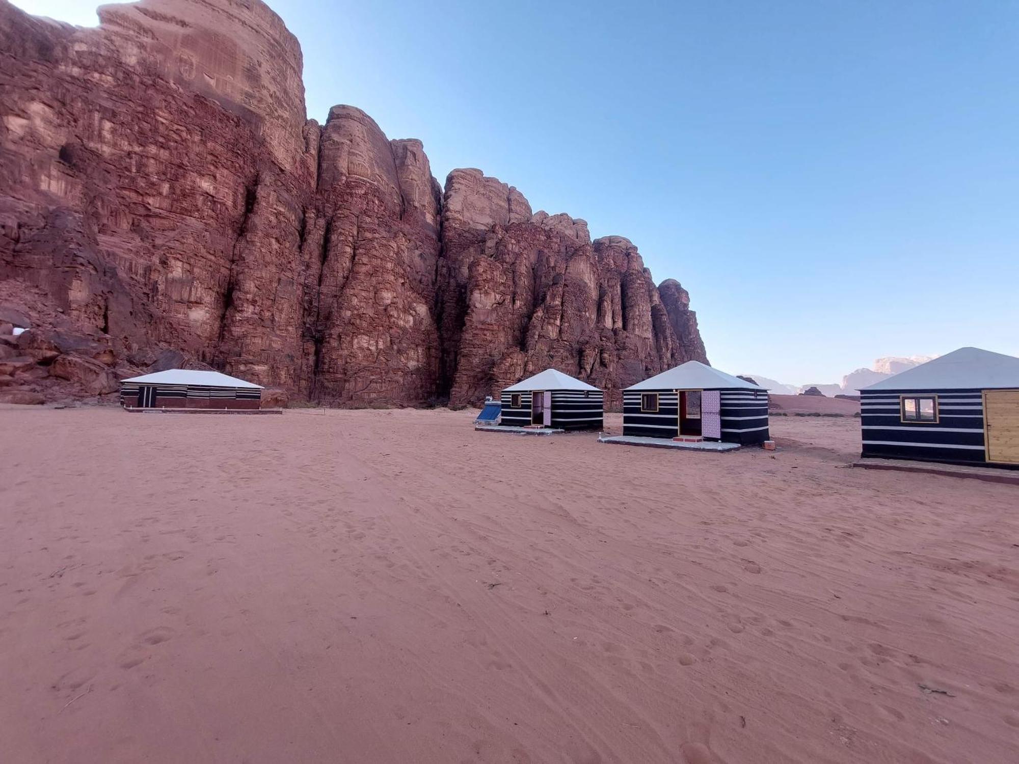 Authentic Bedouin Camp وادي رم المظهر الخارجي الصورة